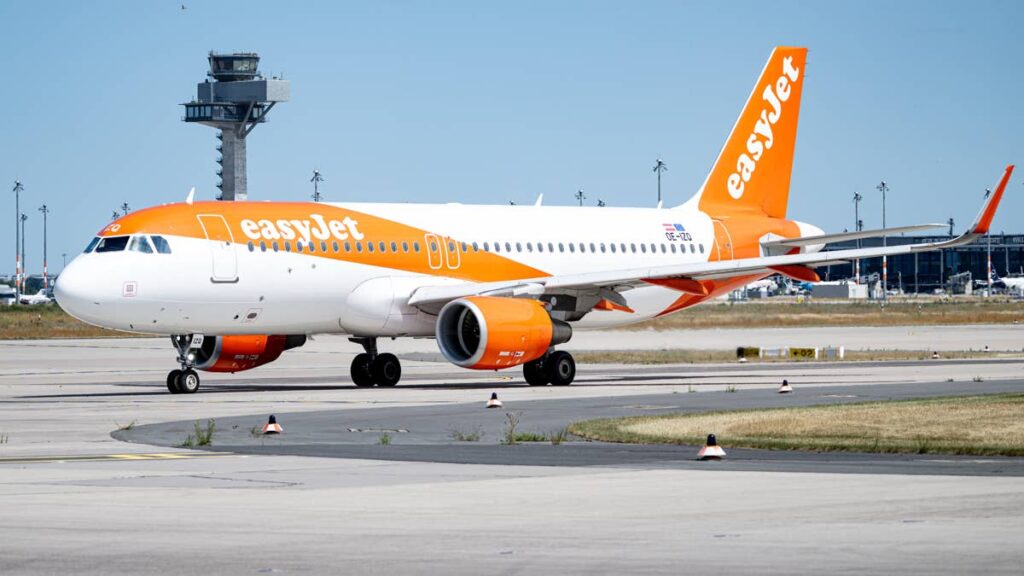 Top U.S. firm acquires EasyJet after huge losses